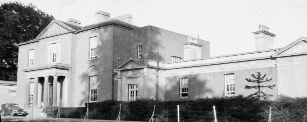 Carrowroe House, Roscommon